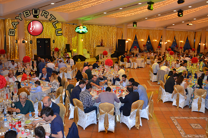 Bayburtlu İnşaat iftar verdi