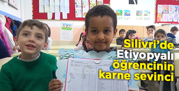 Etiyopyalı öğrencinin karne sevinci