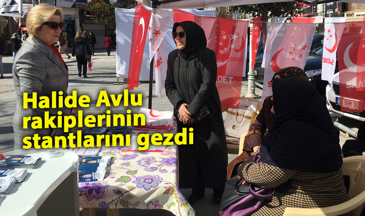 Halide Avlu, rakiplerinin stantlarını gezdi