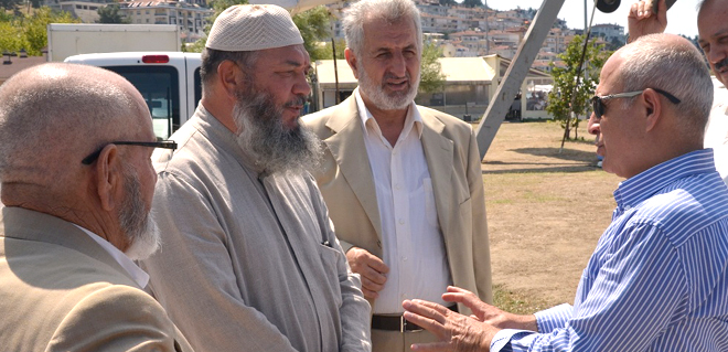 Cami yapımına devam