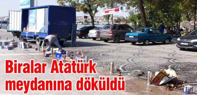 Biralar Atatürk meydanına döküldü
