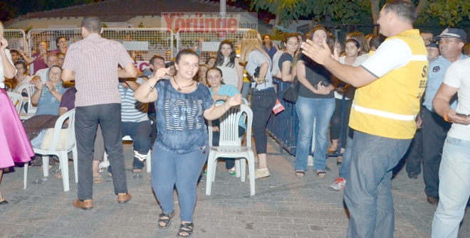 Gönüllerince eğlendiler