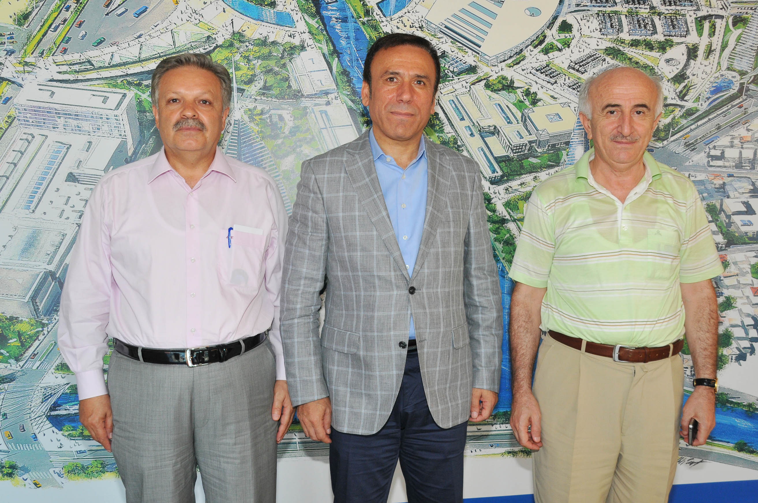 Canik, yüzbinleri ağırlıyor