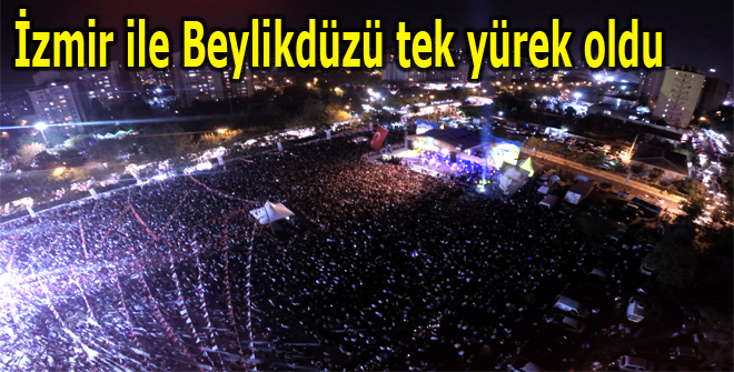 İzmir'in Kurtuluşu'na İrem Derici'li kutlama