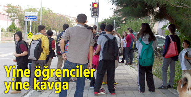 Yine öğrenciler yine kavga