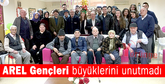 AREL Gençleri büyüklerini unutmadı