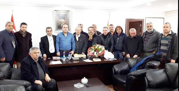 Gazetecilerden müdüre ziyaret