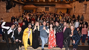 Kare As oyununa seyirciden tam not