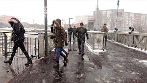 İstanbul'u etkisi altına alan kar yağışı öğleden sonra etkisini yitirecek