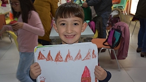 Resim yapmanın inceliklerini öğreniyorlar