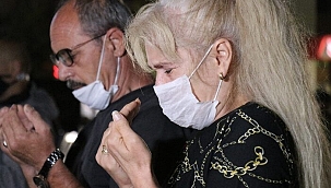 17 Ağustos depremi saatinde eller semaya açıldı
