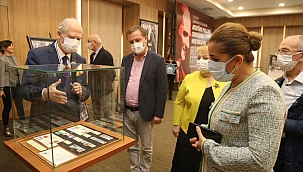 Dünya’da ve Türkiye’de Atatürk için bastırılan pullar sergilendi