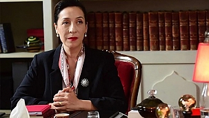 Kırmızı Oda dizisinin yıldızı Binnur Kaya yaşıyla olay oldu! Meğer…