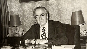 Nevzat Ayaz kimdir?