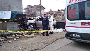 Silivri’de direksiyonda fenalaşan sürücü kömürlüğe daldı: 1 ölü, 1 yaralı