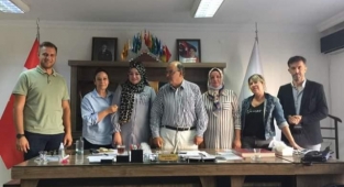 AK Parti'li yönetici İYİ Parti'ye katıldı