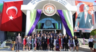 TÜRAM ilk mezunlarını verdi