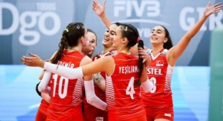 Voleybol U18 Milli Takımımız çeyrek finalde