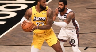 Aşı olmayı reddeden NBA yıldızı Kyrie Irving, 15 milyon dolar kaybetti