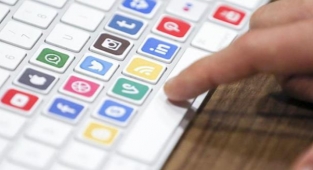 Facebook, WhatsApp ve Instagram'daki 6 saatlik kesintinin nedeni ortaya çıktı