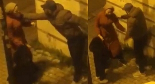 Genç kadına sokak ortasında darp!