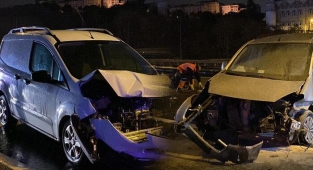 İstanbul'da zincirleme trafik kazası! 2 yaralı
