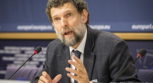 Türkiye'ye Osman Kavala yaptırımları yolda
