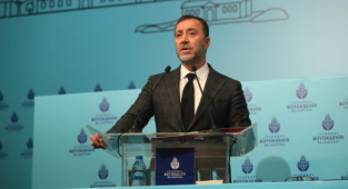 Başkan Yılmaz'dan İmamoğlu'na sert gönderme...