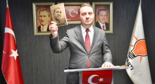 Bozoğlu'ndan parti liderlerine gönderme