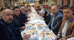 Gelenek bozulmadı... Samsunlular iftarda buluştu
