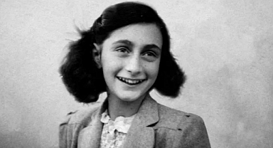 Google'ın doodle yaptığı Anne Frank kimdir? Anne Frank kaç yaşında, nasıl öldü? Anne Frank'in hayatı...