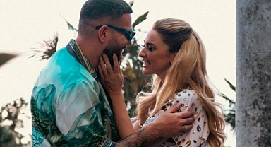 Hadise ve düet yaptığı Murda, konserde sarmaş dolaş dans etti