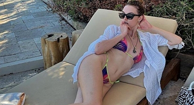 Melis Sezen'den yeni pozlar