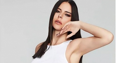 Simge Sağın göğsünü emojiyle kapattı