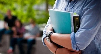 Üniversite kayıtları için gerekli belgeler nelerdir?