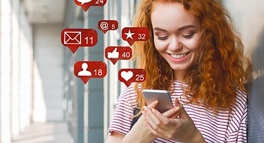 Facebook yerini kaptırmıyor