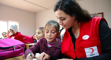Kızılay’dan eğitime tam destek
