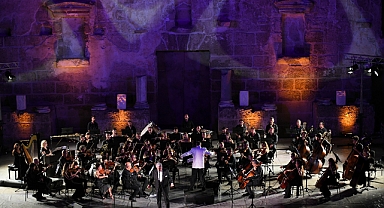 Limak Filarmoni Orkestrası, ünlü tenorlerle aynı sahneyi paylaştı