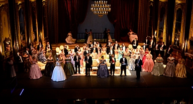 Beyoğlu Kültür Yolu Festivali'nde La Traviata rüzgarı