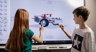 Çocuklar Robotik Kodlama ile Geleceklerini İnşa Ediyor