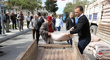 Silivri Belediyesi üreticilere can suyu oluyor