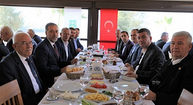 Toğan ve Yılmaz muhtarlarla buluştu