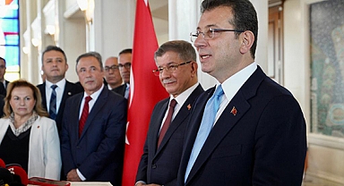 Davutoğlu, İmamoğlu'na destek oldu