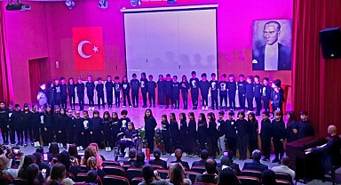 Mektebim öğrencileri Ata'sını unutmadı!