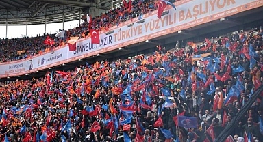 NEF Stadyumu'nda açılan Erdoğan koreografisi...