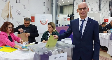 Gökhan Ceylan yeni ilçe başkanı oldu