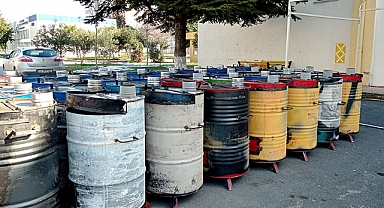 Depremzedeler için Silivri'de soba ve tuvalet kağıdı üretiyorlar