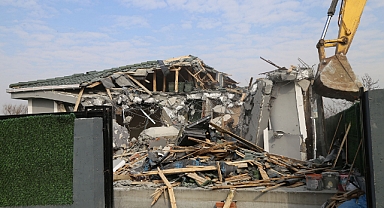 İstanbul’un içme suyu havzasına yapılan 22 kaçak yapı yıkıldı