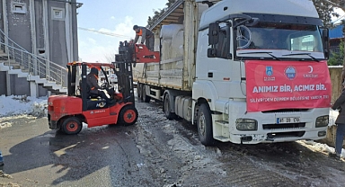 Silivri'den deprem bölgesine büyük destek