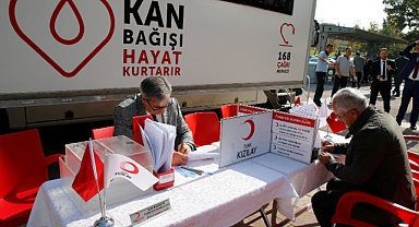 Kızılay'dan gönüllü kan bağışçılarına acil çağrı. Kan stokları hızla azalıyor